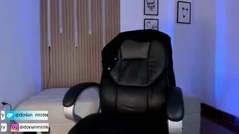 dorian_mystery online show from 07/18/26, 10:57