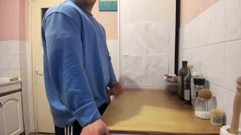 Snapshot of doriancretu95 chatting on 01/30/25, 08:31 menu below online show from 01/30/25, 08:31