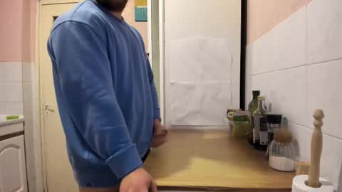 Snapshot of doriancretu95 chatting on 03/06/25, 04:52 menu below online show from 03/06/25, 04:52