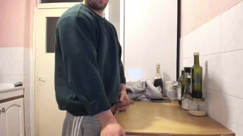 menu  below online show from 12/03/25, 02:08