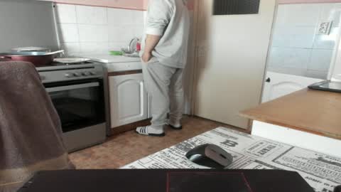 menu  below online show from 04/11/26, 08:07