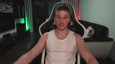 Dorian Reyes online show from 11/02/25, 02:03