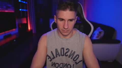 Dorian Reyes online show from 11/26/25, 12:44