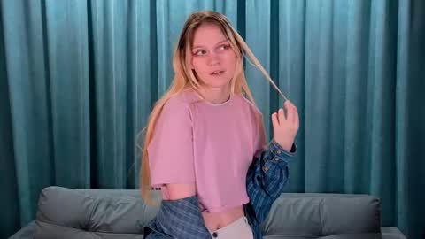 Snapshot of doriscortez chatting on 02/08/26, 07:06 Emma online show from 02/08/26, 07:06