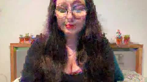 Snapshot of dorothydolly chatting on 02/17/26, 01:40 Dorothy online show from 02/17/26, 01:40