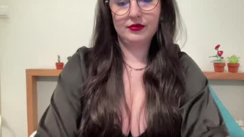Snapshot of dorothydolly chatting on 04/24/26, 12:18 Dorothy online show from 04/24/26, 12:18