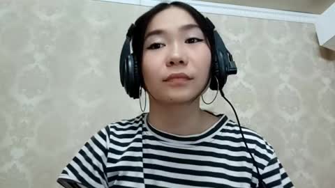 Snapshot of dorothygreene chatting on 10/11/25, 12:04 YuKi online show from 10/11/25, 12:04