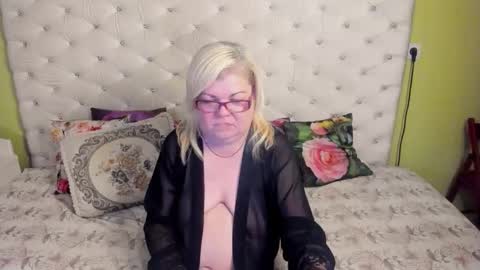 Dorra online show from 11/04/25, 09:41