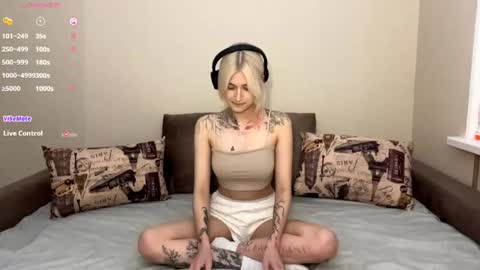 Snapshot of dorthytimmel chatting on 05/13/26, 10:49 Lana online show from 05/13/26, 10:49