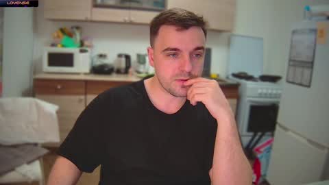 Snapshot of dosilasa chatting on 12/04/24, 10:41 Sasha online show from 12/04/24, 10:41