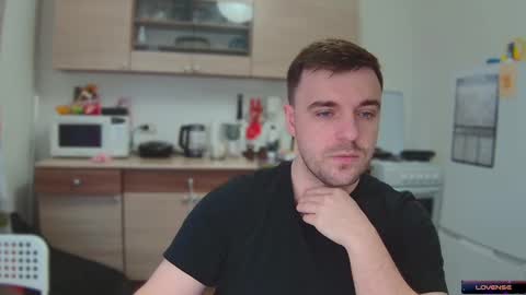 Snapshot of dosilasa chatting on 12/21/24, 07:24 Sasha online show from 12/21/24, 07:24