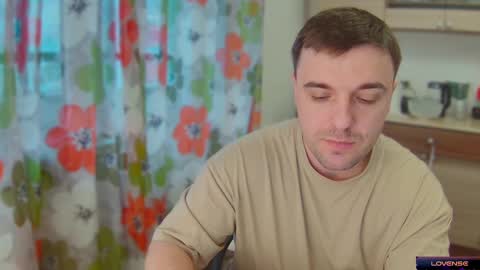 Snapshot of dosilasa chatting on 01/27/25, 12:48 Sasha online show from 01/27/25, 12:48