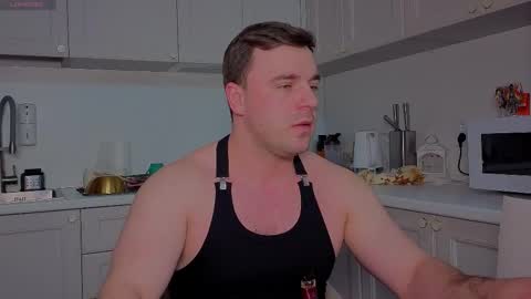 Sasha online show from 12/18/25, 04:57