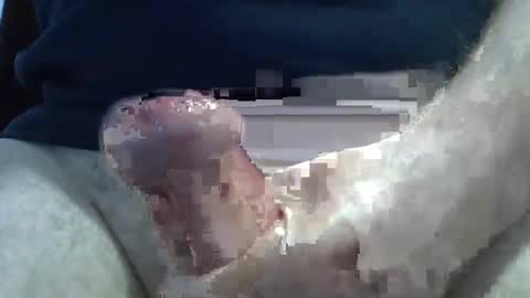 Snapshot of dosser8 chatting on 10/31/25, 11:22 dosser8 online show from 10/31/25, 11:22