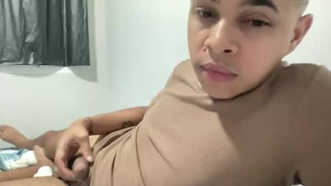 Snapshot of dotadinha chatting on 02/19/26, 05:14 dotadinha online show from 02/19/26, 05:14