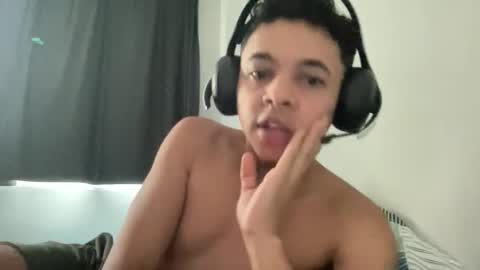 Snapshot of dotadinha chatting on 02/23/26, 01:30 dotadinha online show from 02/23/26, 01:30