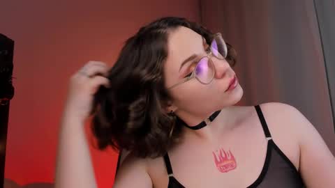 Eva ana Liza online show from 02/25/25, 12:25