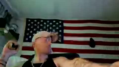 Snapshot of dougiebisme chatting on 06/25/26, 01:48 dougiebisme online show from 06/25/26, 01:48