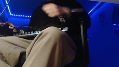 douglas_drake online show from 02/19/25, 04:01