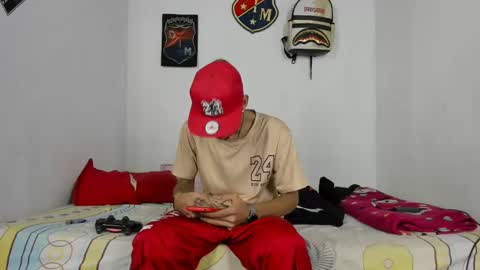 Snapshot of douglas_gallegos chatting on 12/07/24, 03:58 douglas_gallegos online show from 12/07/24, 03:58