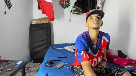 Snapshot of douglas_gallegos chatting on 02/18/26, 05:47 douglas_gallegos online show from 02/18/26, 05:47