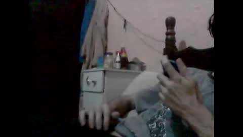 Snapshot of douiqui chatting on 11/23/25, 03:39 douiqui online show from 11/23/25, 03:39