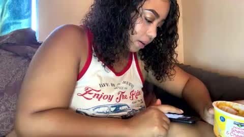 dove_love22 online show from 10/26/25, 03:51