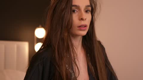    .         . online show from 03/09/25, 01:04