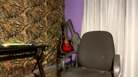 MrPirated online show from 01/04/25, 11:00