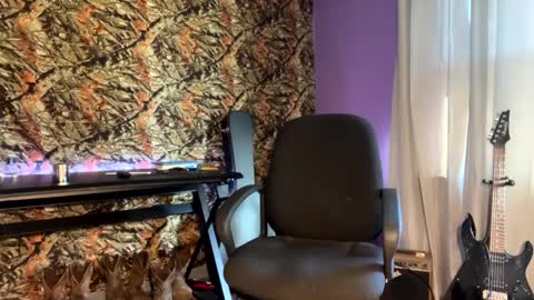 MrPirated online show from 01/06/25, 10:05