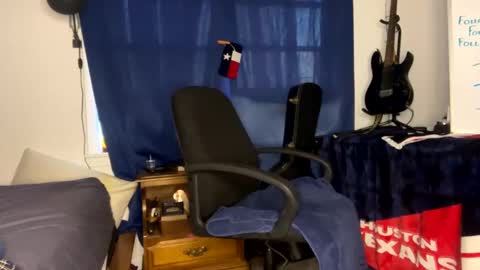 MrPirated online show from 02/01/25, 03:28