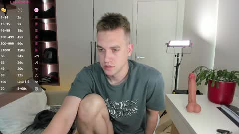 Snapshot of dr_your_dream chatting on 06/07/26, 06:11 Mervin online show from 06/07/26, 06:11