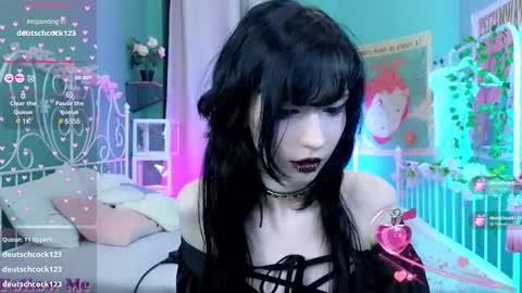 Snapshot of draculaura_ chatting on 03/04/25, 11:54 Draculaura online show from 03/04/25, 11:54