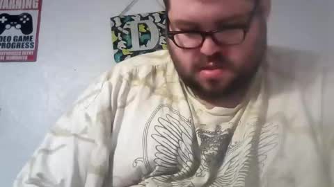 Snapshot of dragonmast53 chatting on 01/10/25, 04:30 dragonmast53 online show from 01/10/25, 04:30