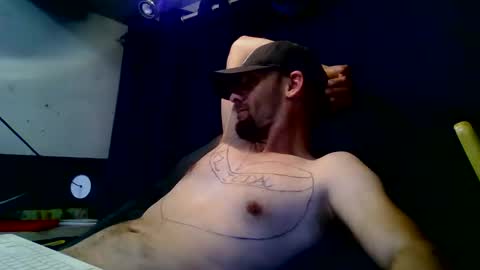 Snapshot of dragonoid96 chatting on 03/02/26, 08:32 lovemachine online show from 03/02/26, 08:32