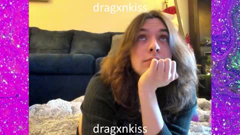 dragxnkiss online show from 12/05/25, 06:59