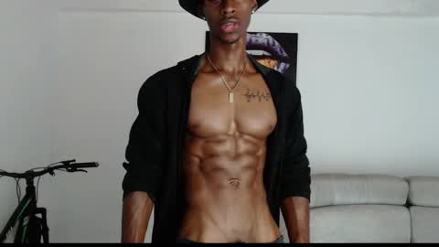 Snapshot of drake_brown_23 chatting on 04/27/26, 02:04 Drake 23 online show from 04/27/26, 02:04