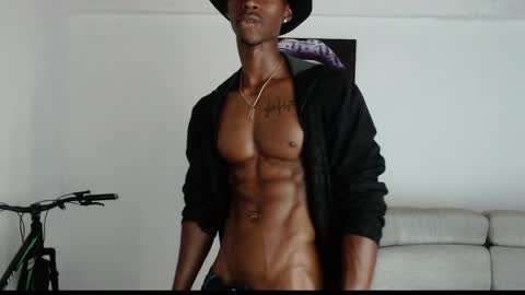 Snapshot of drake_brown_23 chatting on 04/28/26, 07:46 Drake 23 online show from 04/28/26, 07:46