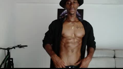 Snapshot of drake_brown_23 chatting on 05/04/26, 01:40 Drake 23 online show from 05/04/26, 01:40