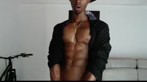 Snapshot of drake_brown_23 chatting on 05/22/26, 04:56 Drake 23 online show from 05/22/26, 04:56