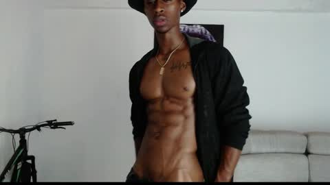 Snapshot of drake_brown_23 chatting on 06/02/26, 08:05 Drake 23 online show from 06/02/26, 08:05