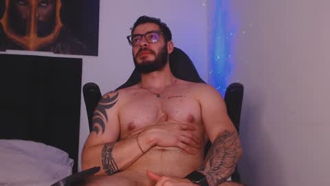 drake_cole11 online show from 12/12/24, 02:33