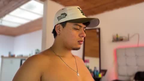 Snapshot of drakenn_ chatting on 02/16/26, 04:47 drakeeee online show from 02/16/26, 04:47