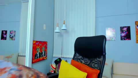 Snapshot of drako_lamar chatting on 01/04/25, 06:30 Drako online show from 01/04/25, 06:30