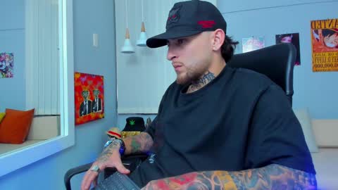 Snapshot of drako_lamar chatting on 02/21/25, 03:21 Drako online show from 02/21/25, 03:21