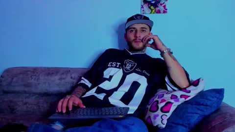 Snapshot of drako_lamar chatting on 10/07/25, 02:09 Drako online show from 10/07/25, 02:09