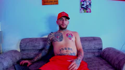 Snapshot of drako_lamar chatting on 10/29/25, 02:08 Drako online show from 10/29/25, 02:08