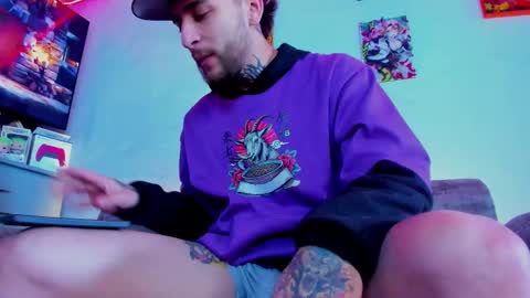 Snapshot of drako_lamar chatting on 11/08/25, 02:06 Drako online show from 11/08/25, 02:06