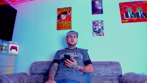 Snapshot of drako_lamar chatting on 11/25/25, 01:00 Drako online show from 11/25/25, 01:00