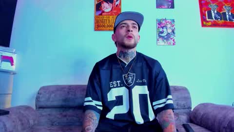 Snapshot of drako_lamar chatting on 12/01/25, 01:27 Drako online show from 12/01/25, 01:27